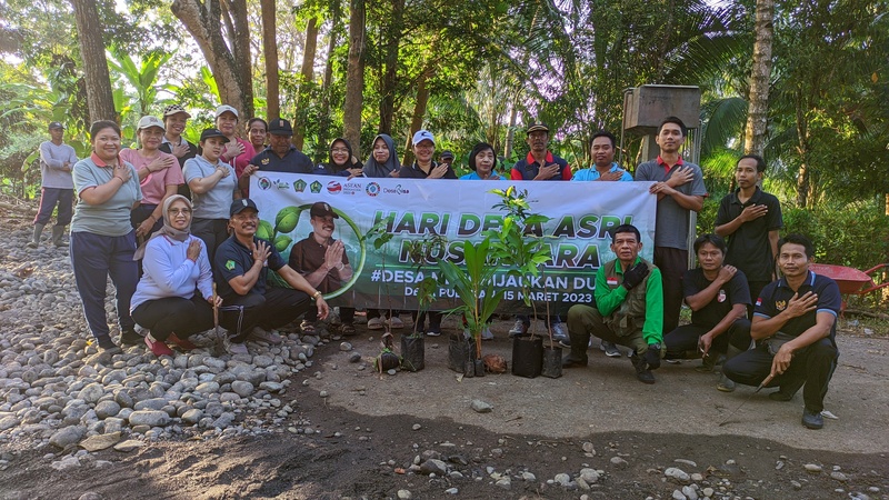 Kegiatan Hari Desa Asri Nusantara di Hutan Desa Pulukan